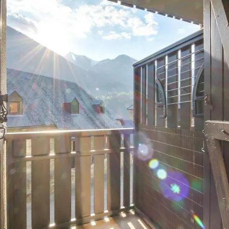 Duplex T2 Pour 6 Pers Avec Terrasse Exposee Sud, Parking, Proche Stations De Ski A - Fr-1-402-5 Apartman *